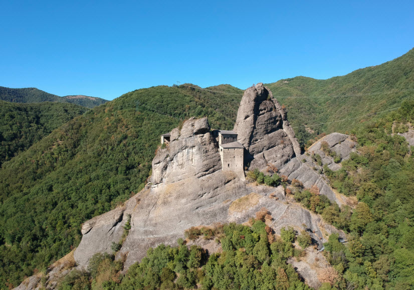 Castello della Pietra d'Amico, Italy